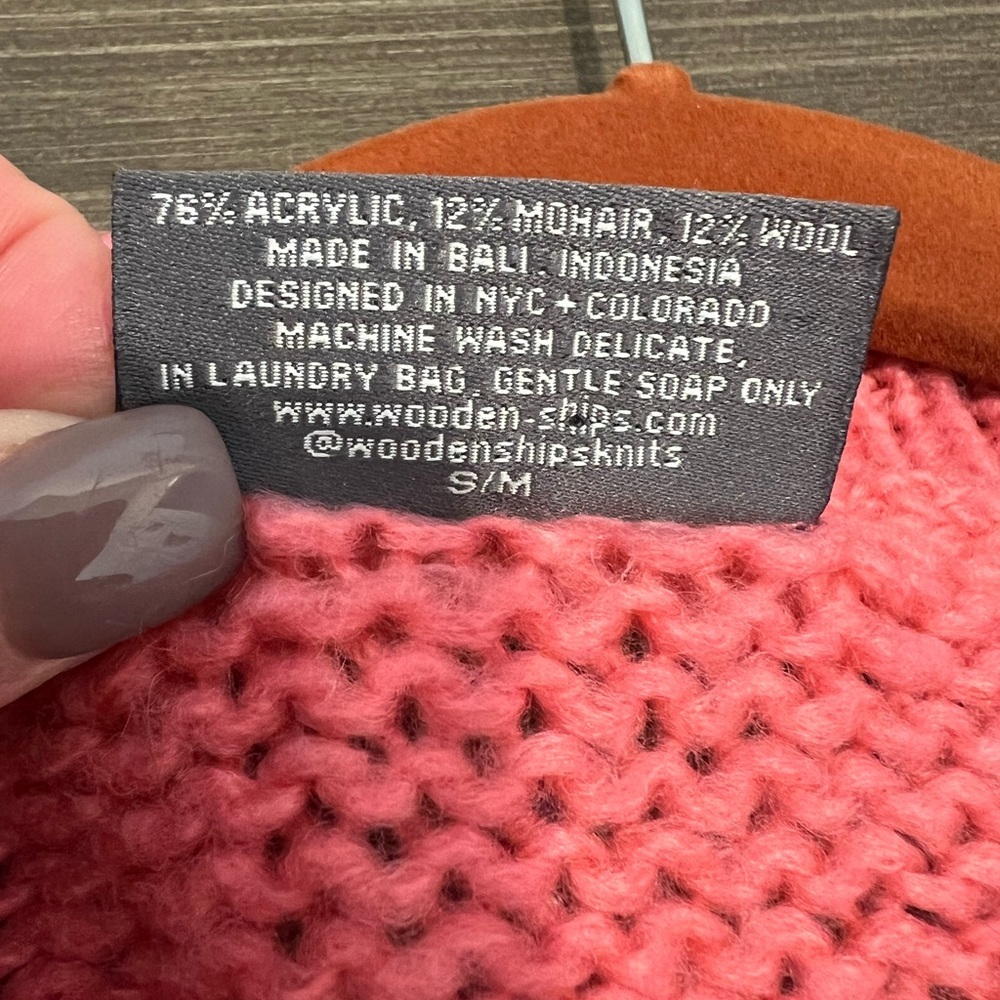 Wooden Ships “Stay Wild” Coral Pink Chunky Knit Sweater S/M - Picture 4 of 4